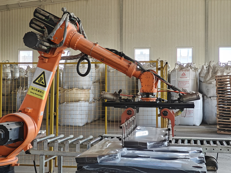 机械臂码货